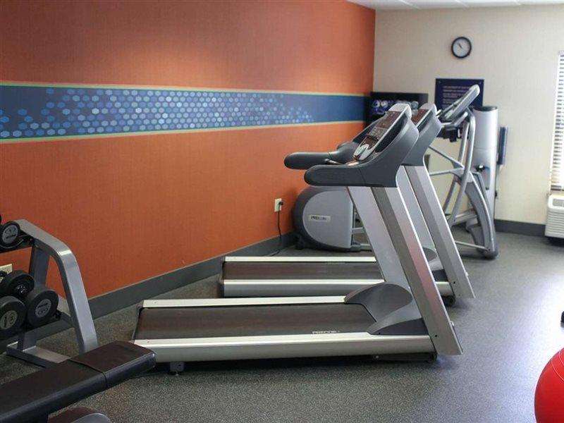 Hampton Inn Princeton Bagian luar foto