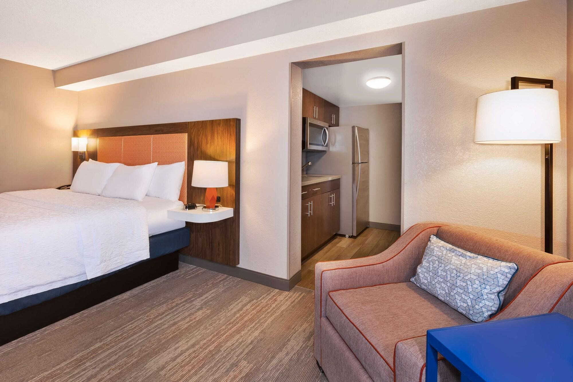 Hampton Inn Princeton Bagian luar foto
