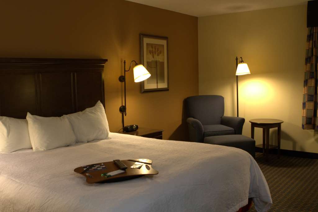 Hampton Inn Princeton Ruang foto