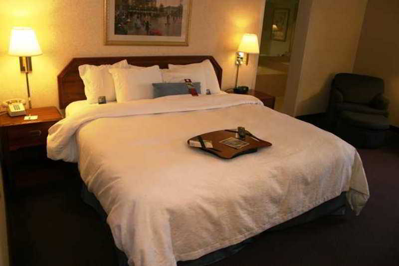 Hampton Inn Princeton Ruang foto